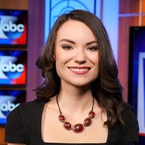 Meet your Posher, Angeline